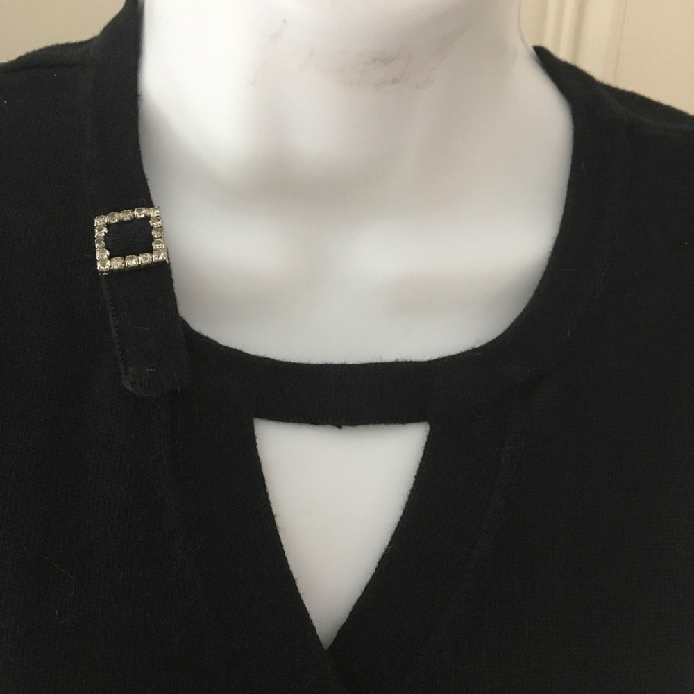 Black knit sleeveless top Med